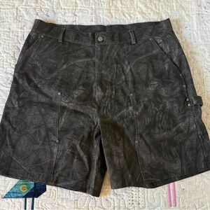 Size 36- Darc Sport Ohana Chopper utility short- New